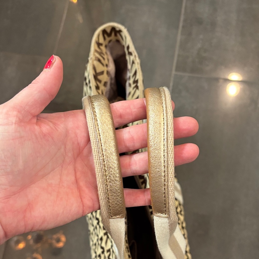 Michael Kors Tan and Cream Logo Tote - Picture 5 of 17
